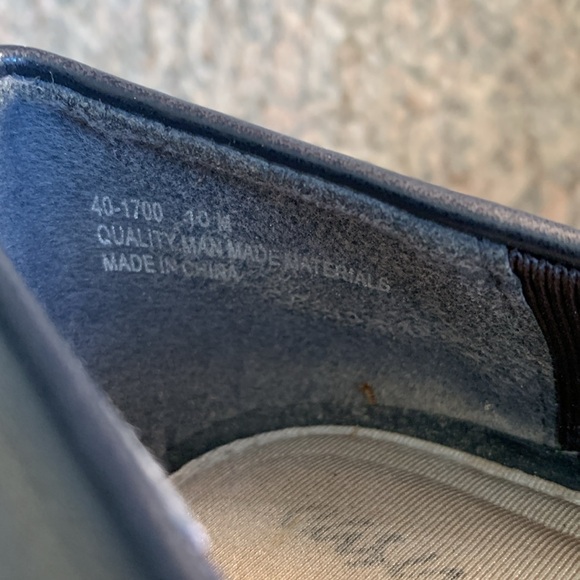 Easy Street Navy Blue 3” Heels Elegant and Comfortable - Picture 10 of 12